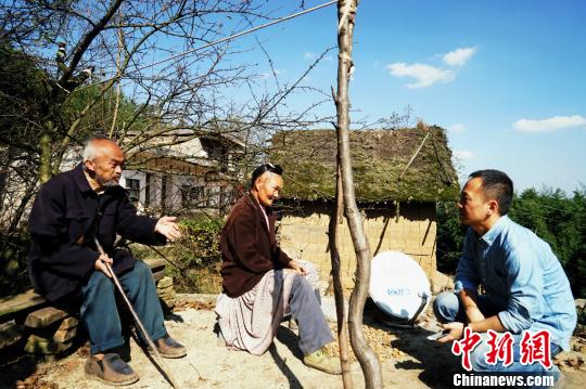 贵州：投下“干部石子”激活贫困乡一池“春水”